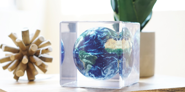STE C Mova Globe Cube